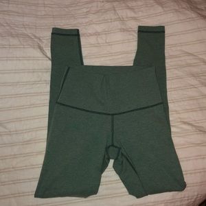 Smoke green wonder under